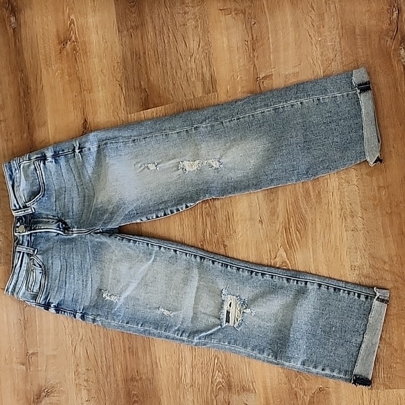 Altar'd State Distressed Straight Leg Jean's Size 25 - Picture 1 of 5
